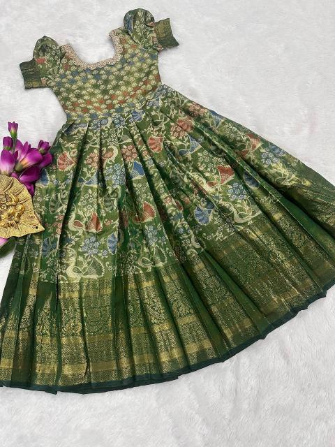 kids gown kanjivaram silk Green Kids kurti suppliers